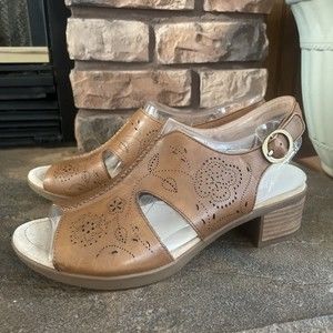 Dansko Lisa Sling Back Block Sandals Brown Perforated Floral Leather Sz 40 NEW